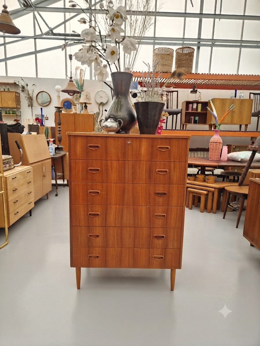 Teakhouten Vintage ladekast