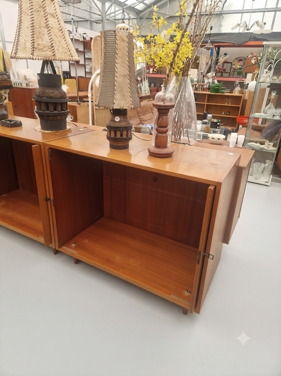Twee vintage TVkasten 100cm met inschuifdeuren. - Afbeelding 5