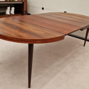 Vintage round table rosewood by Kai Kristiansen