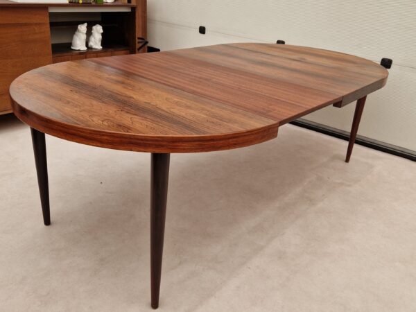 Vintage round table rosewood by Kai Kristiansen