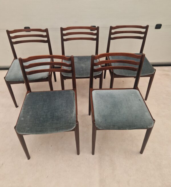 Vijf vintage eetkamerstoelen