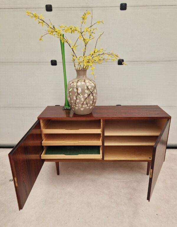Vintage dressoir van Hundevad