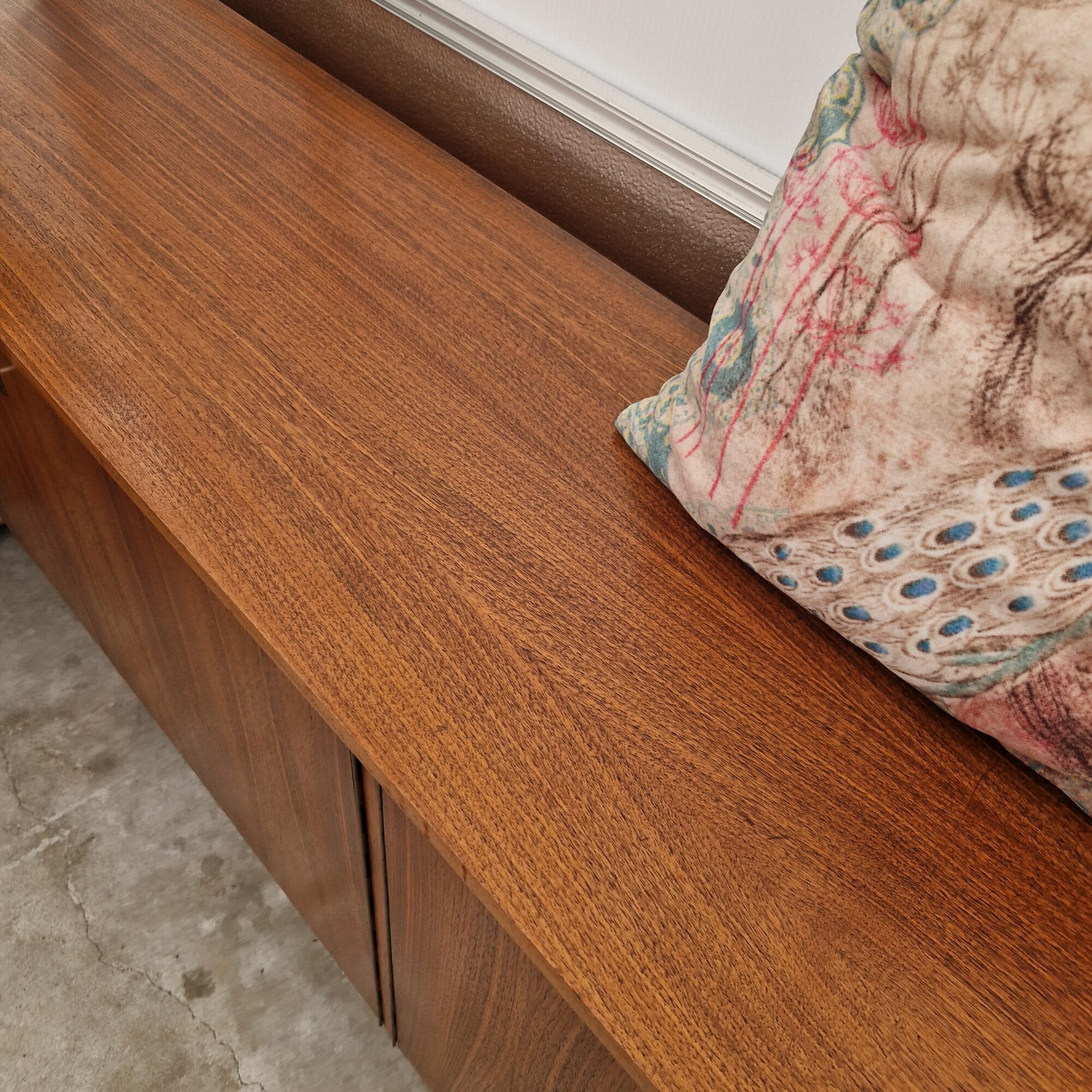 mooi Vintage dressoir 199cm