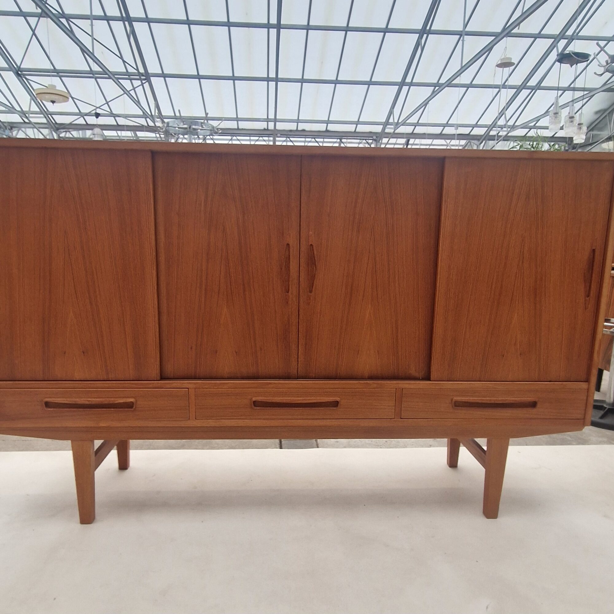 Mooie Vintage wandkast 183cm