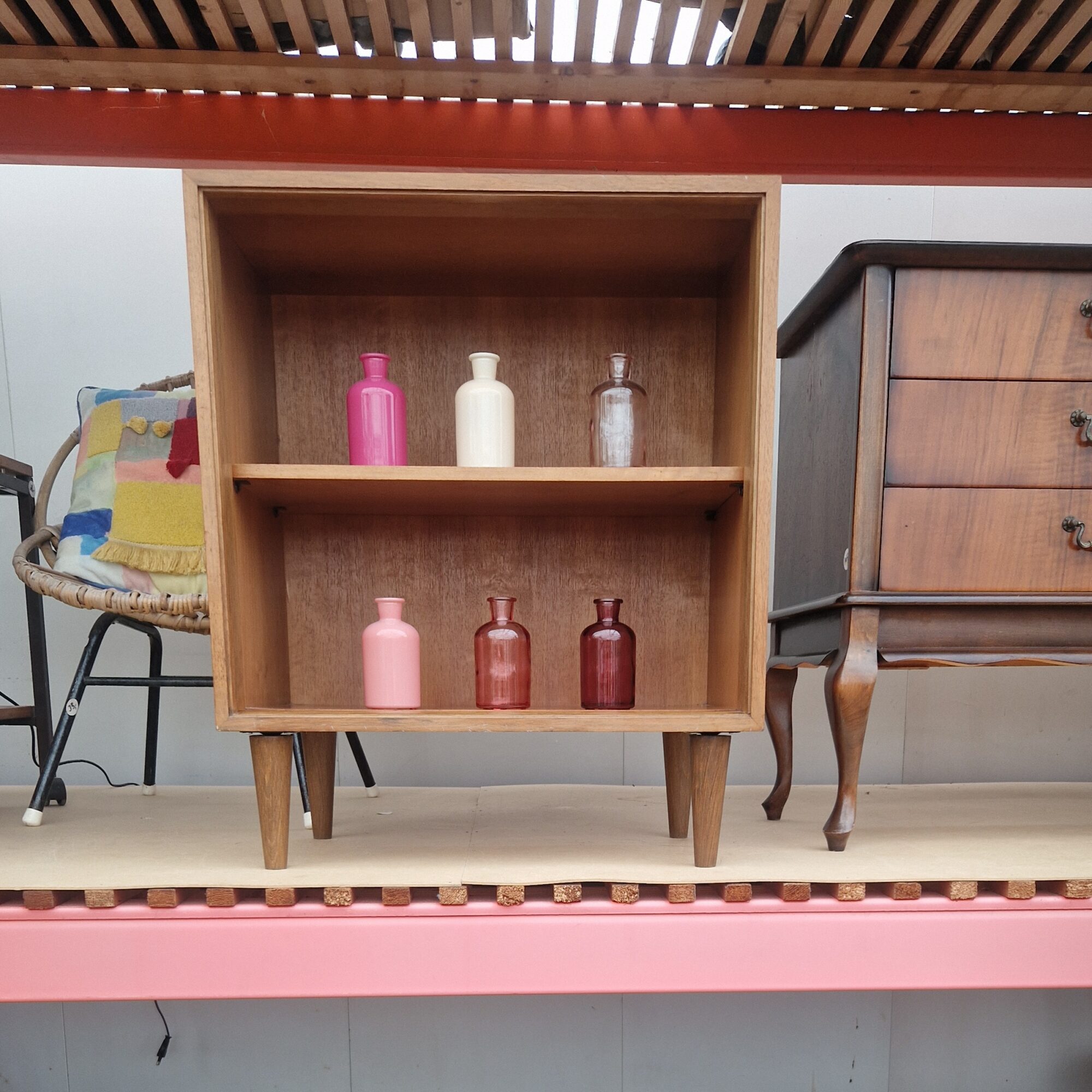 Vintage open kastje 60cm met plank