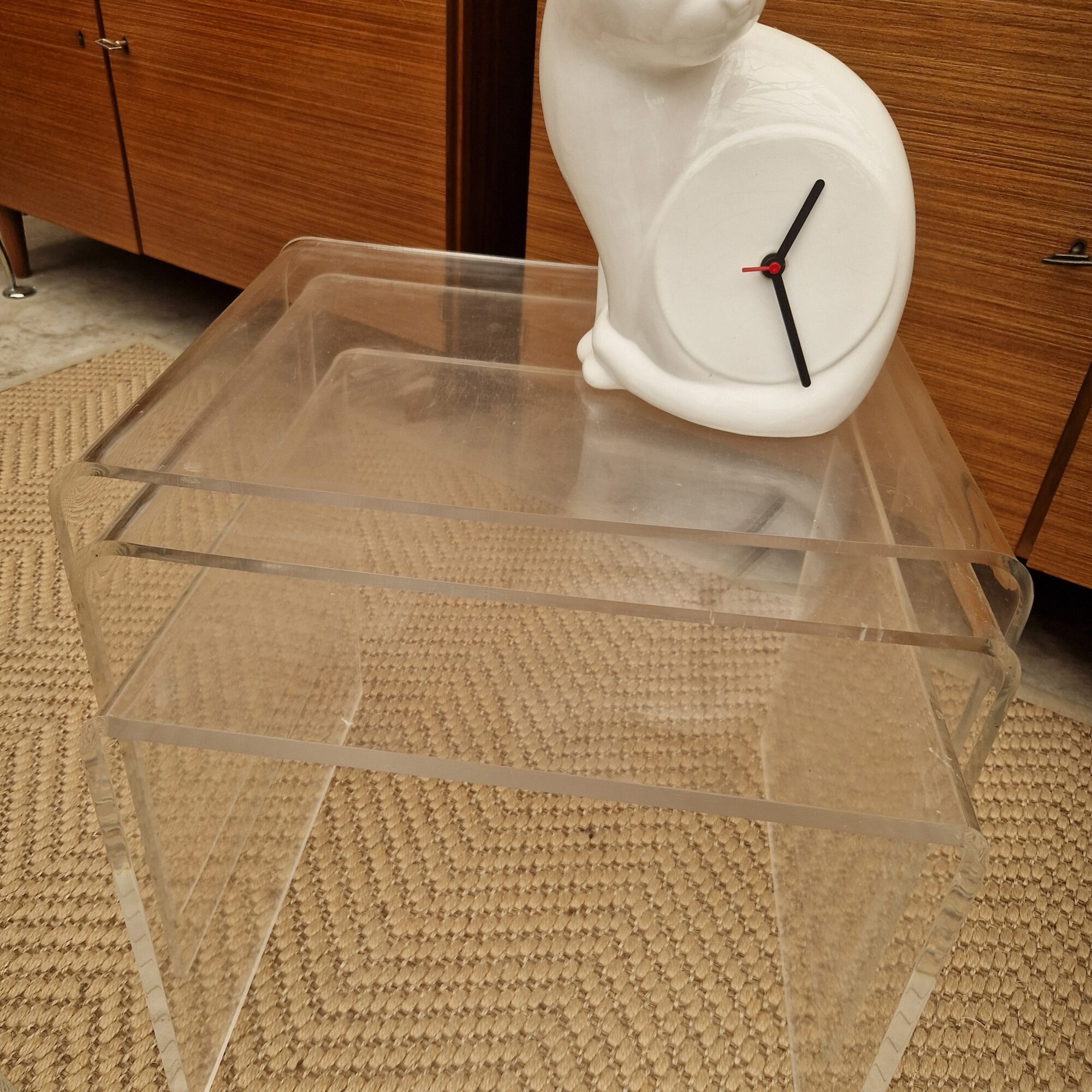 Vintage plexiglas nesting set