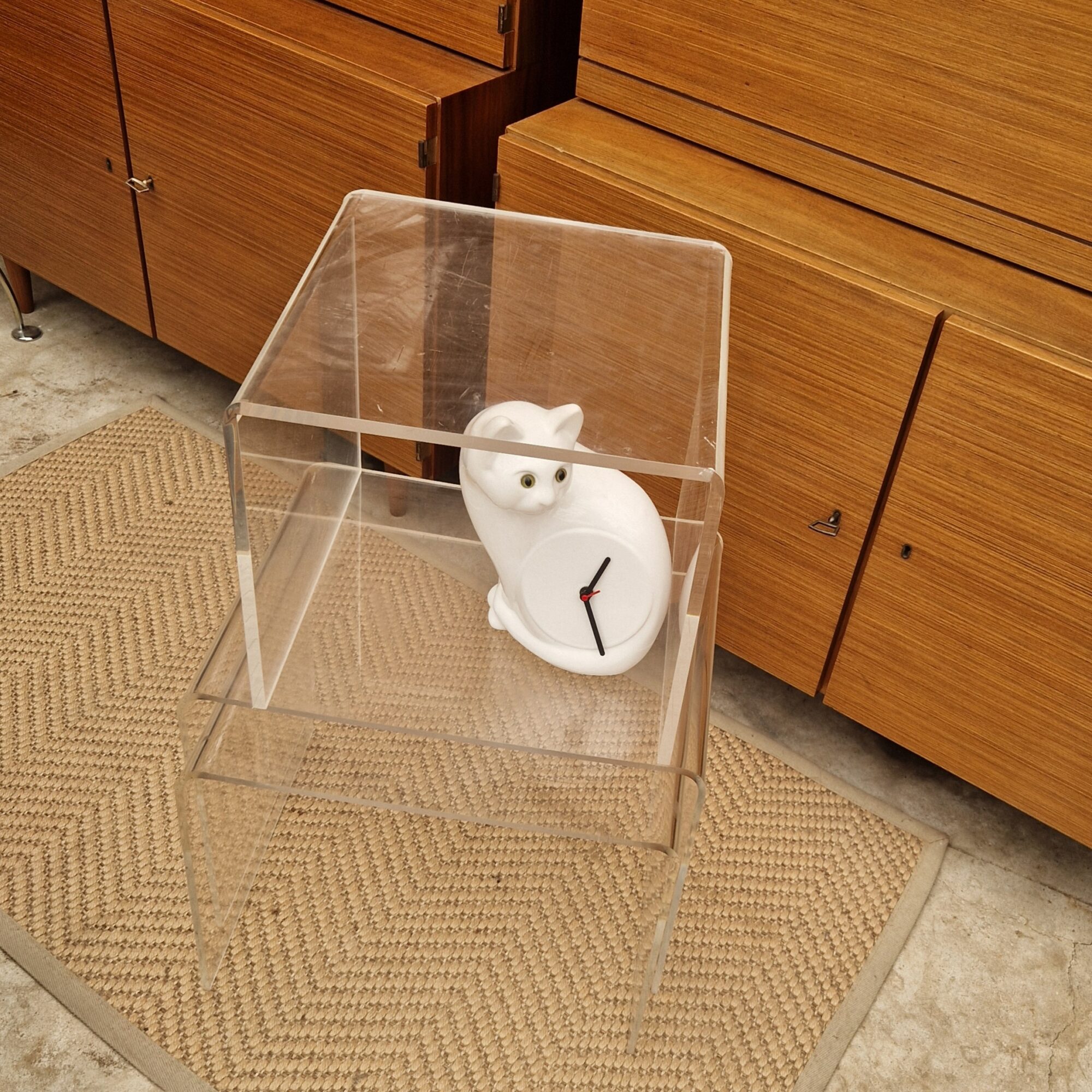 Vintage plexiglas nesting set
