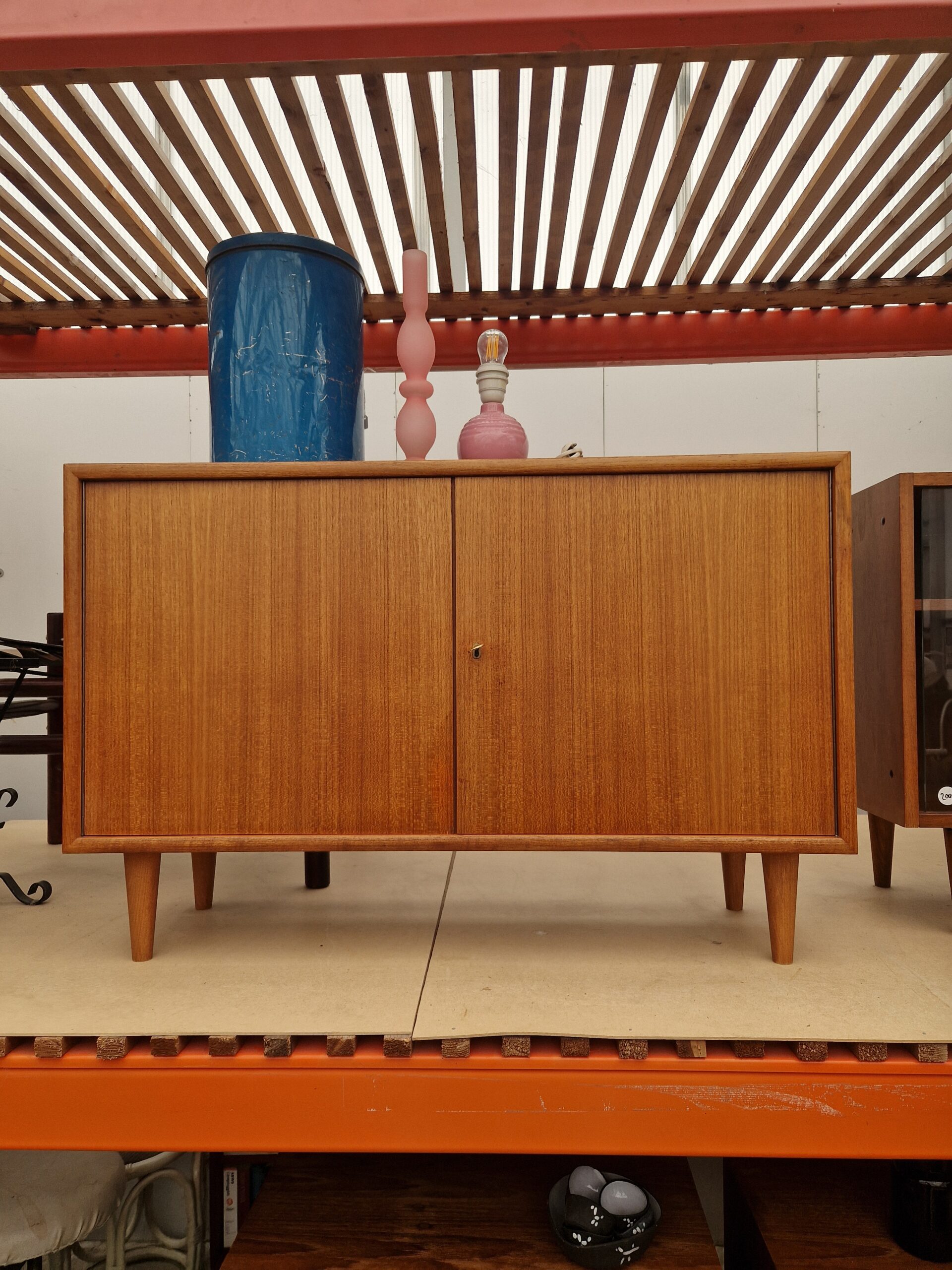Leuk vintage kastje 90cm