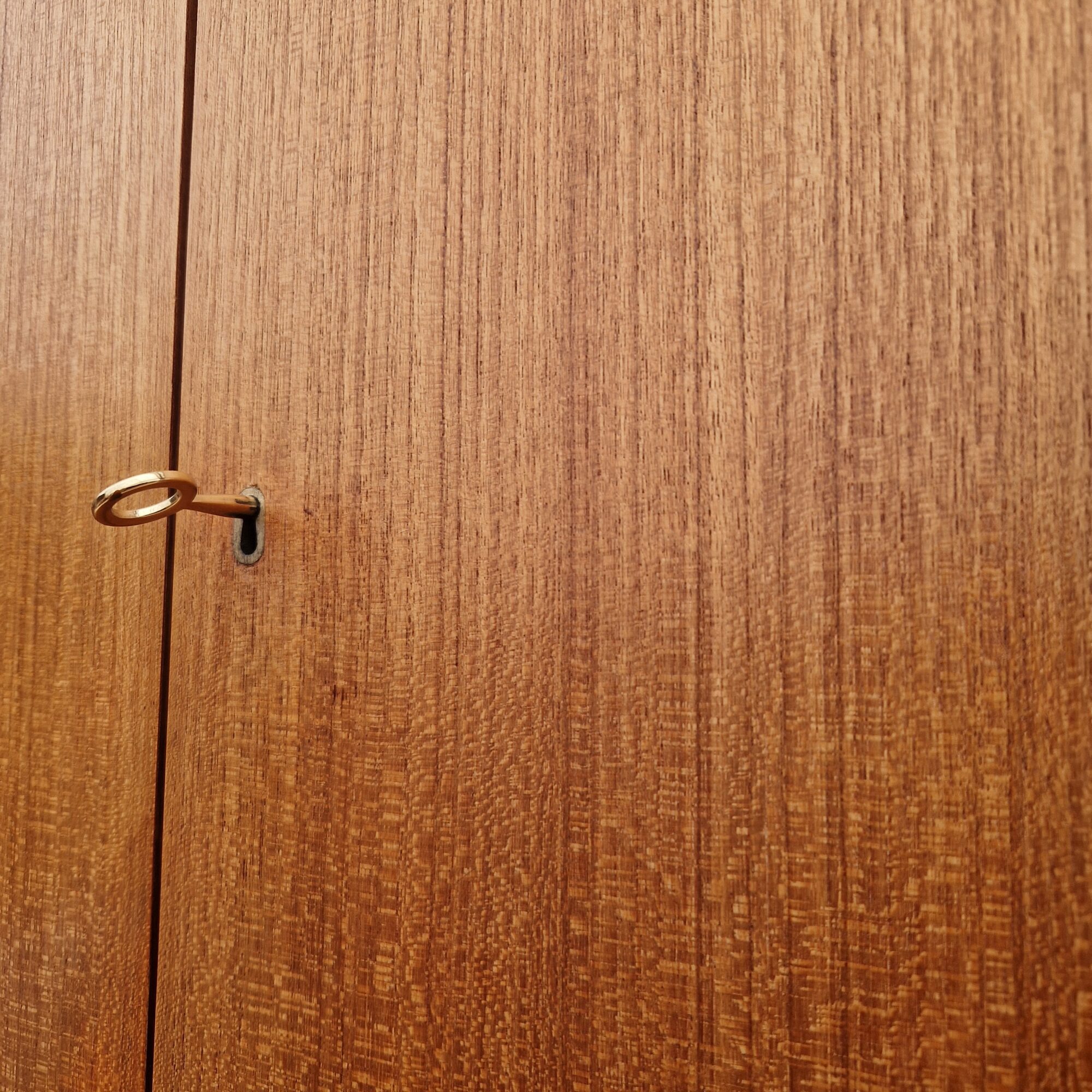 Leuk vintage kastje 90cm
