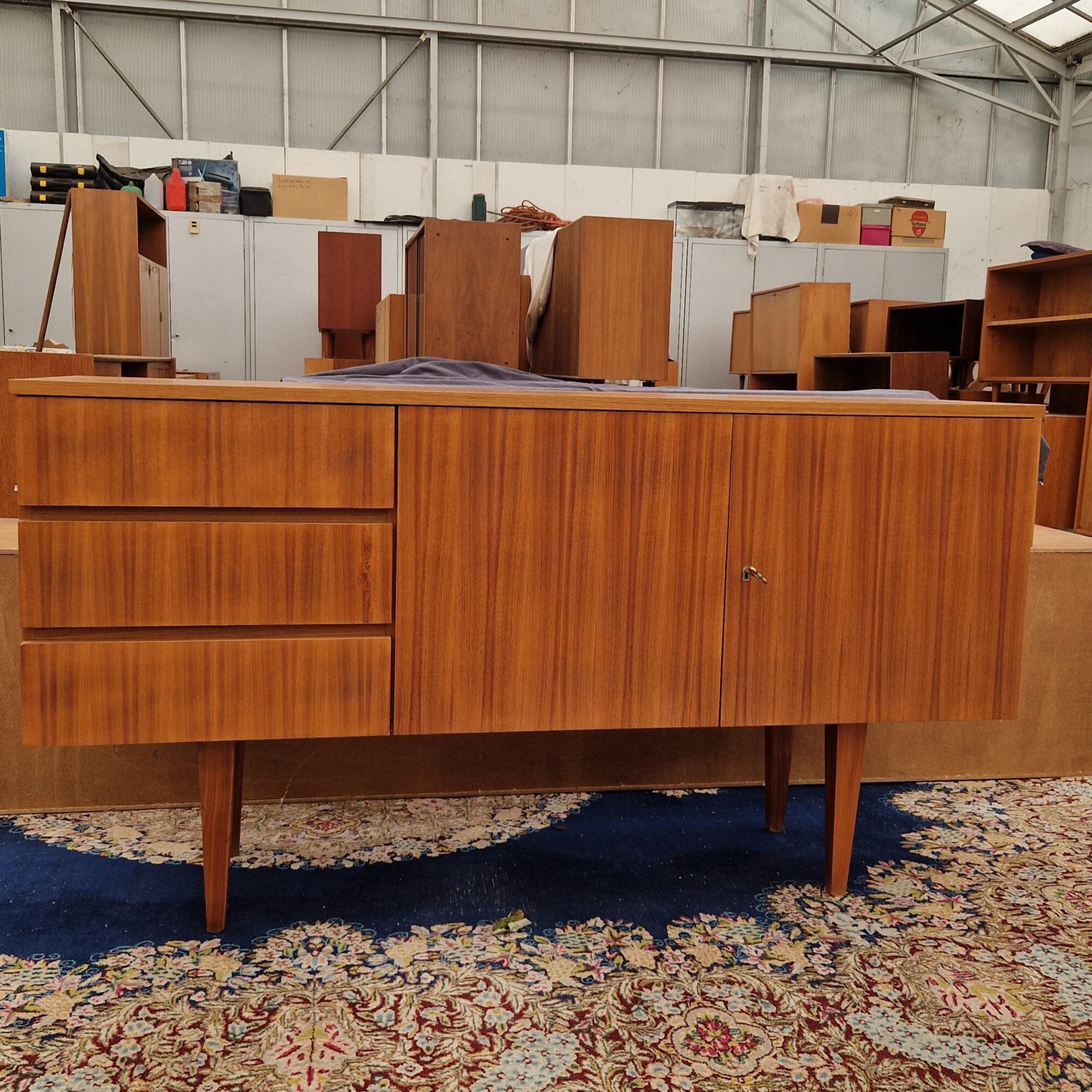 Strak Vintage dressoir 150cm