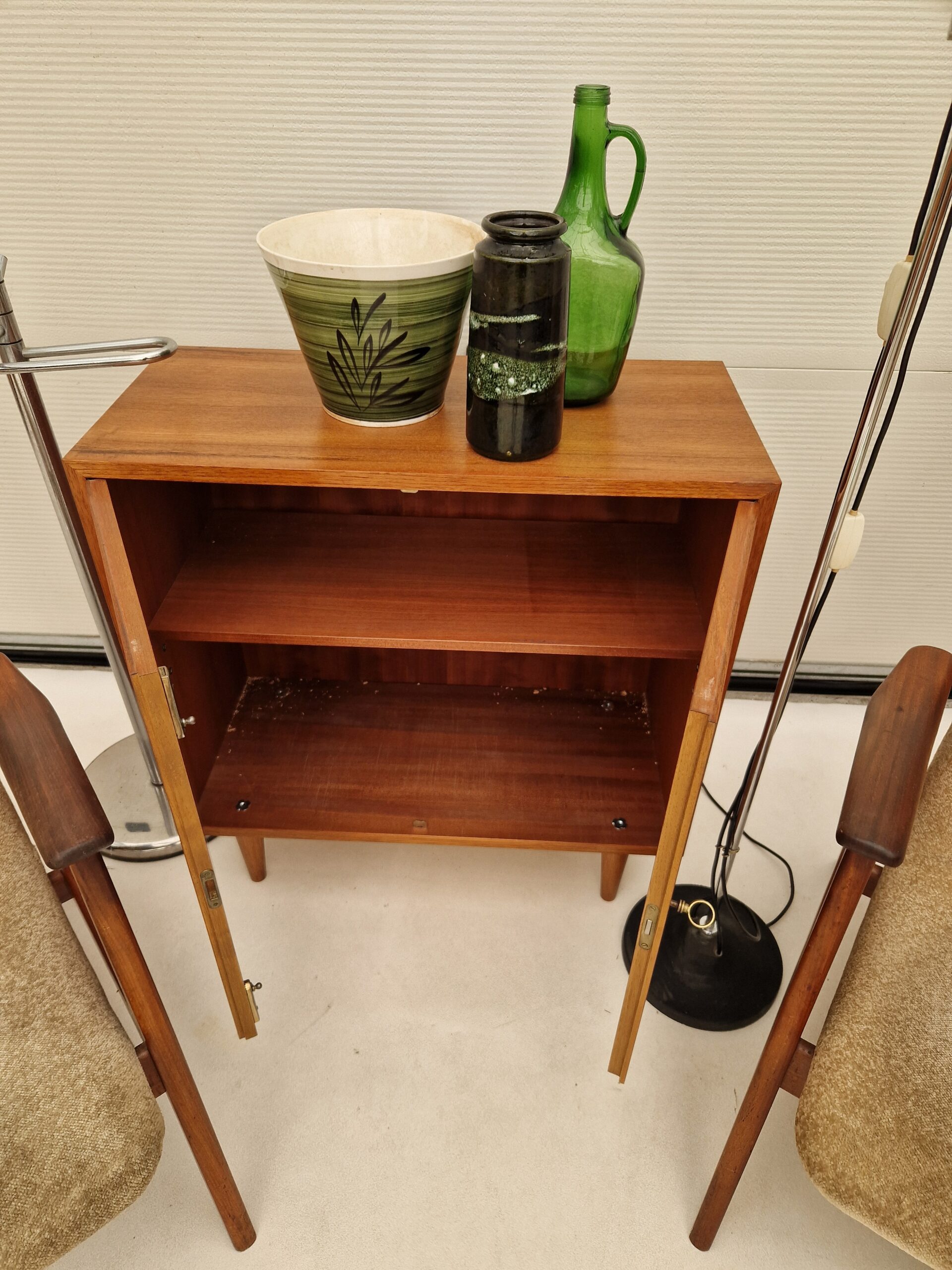 Mooi Vintage kastje 74cm