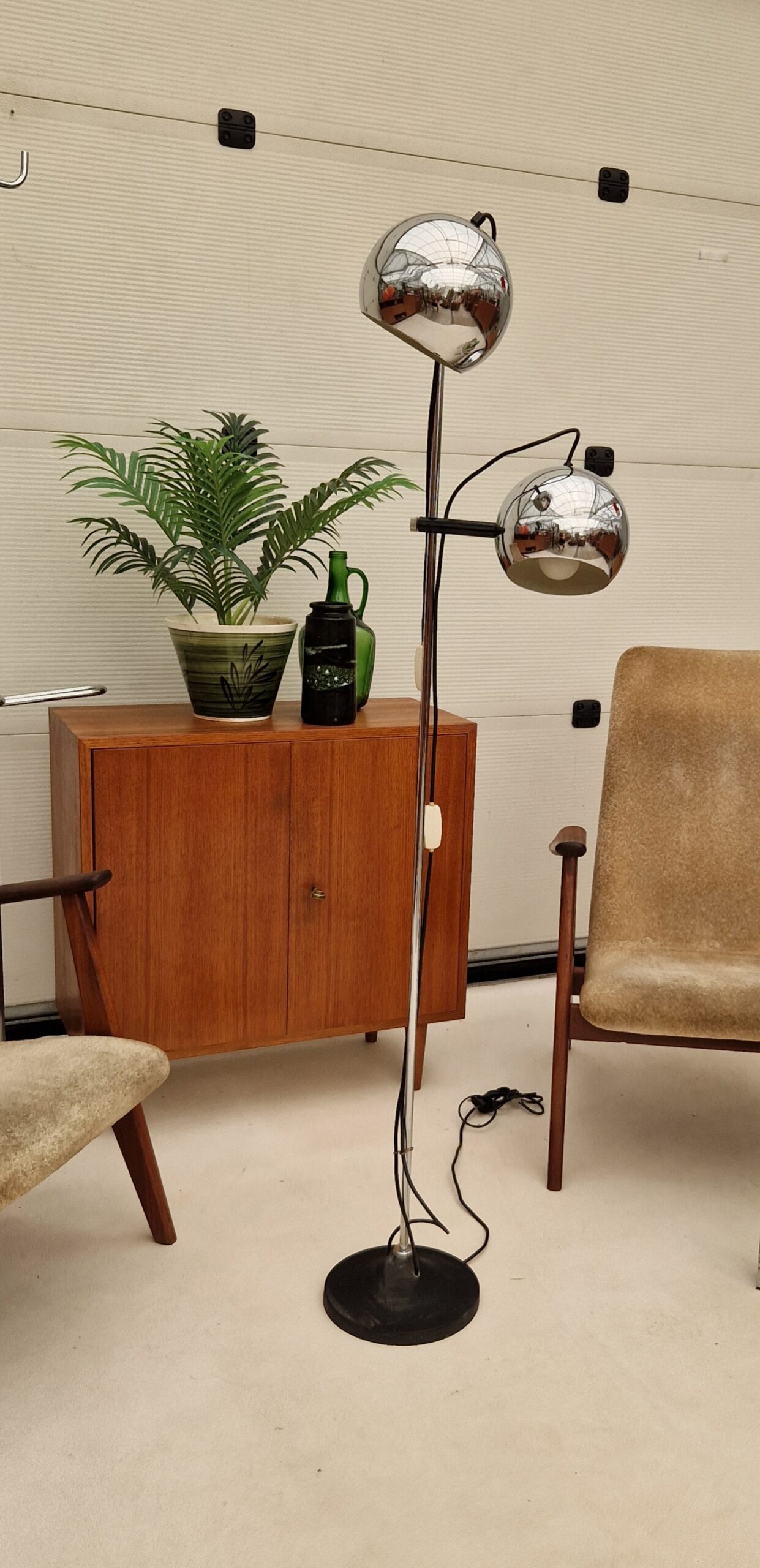 Vintage chromen lamp met twee bollen van Heda. - Afbeelding 7