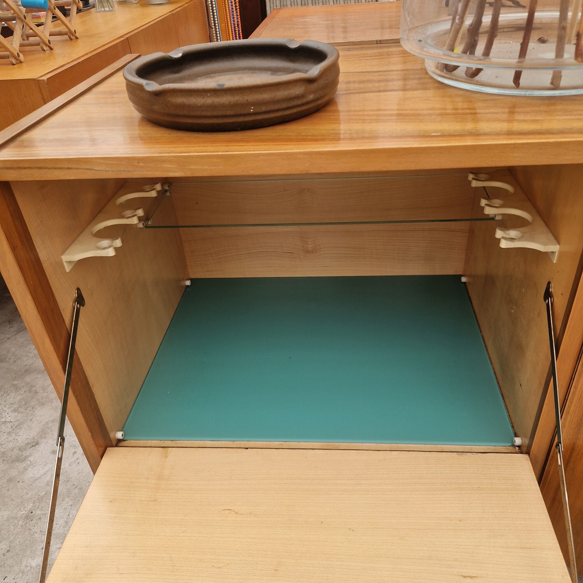 leuk vintage dressoir 210m