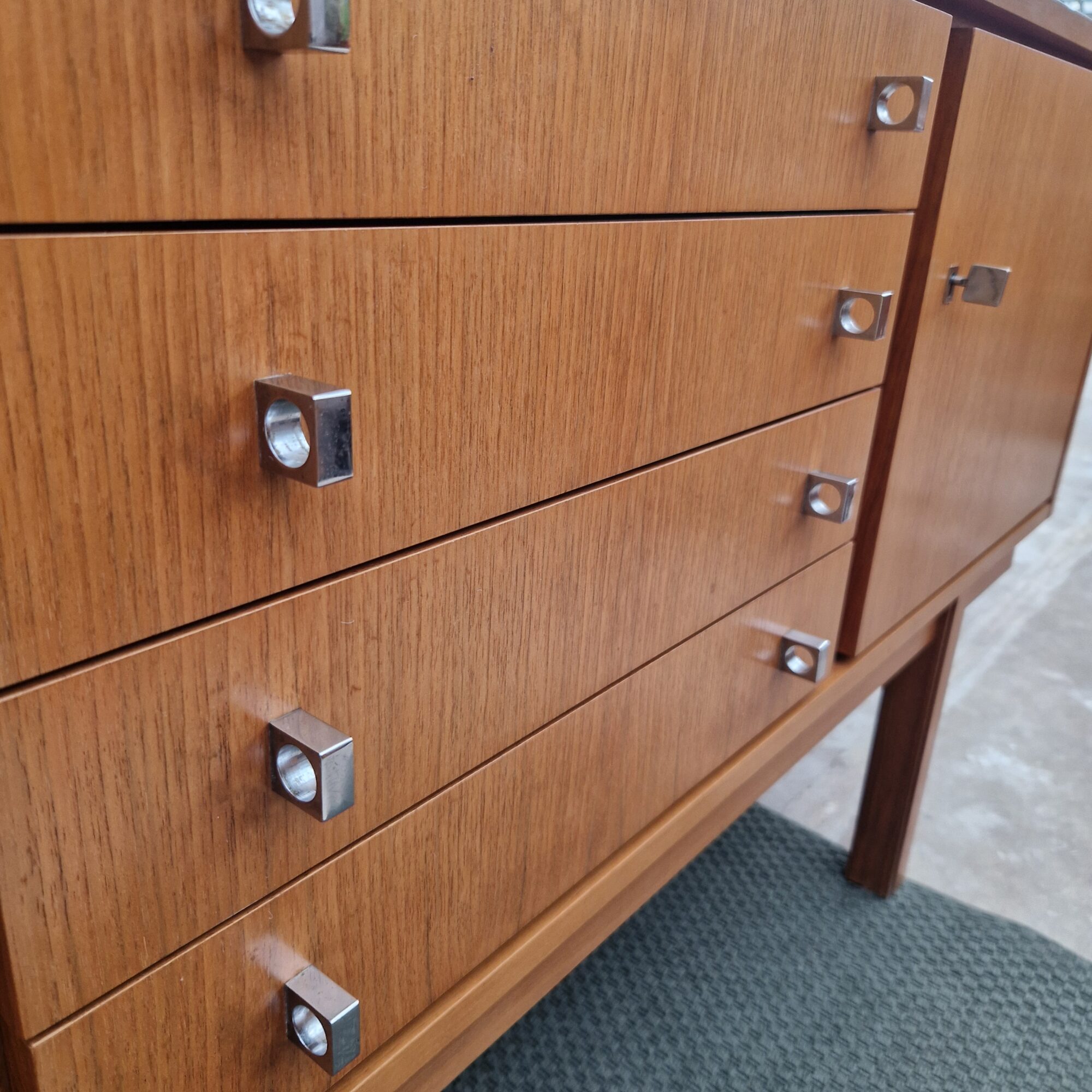 Vintage dressoir 236cm