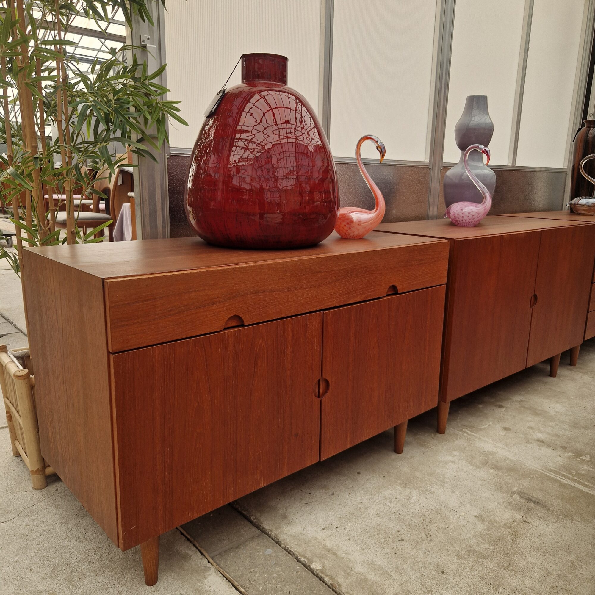 Drie vintage kasten 100cm van Bramin