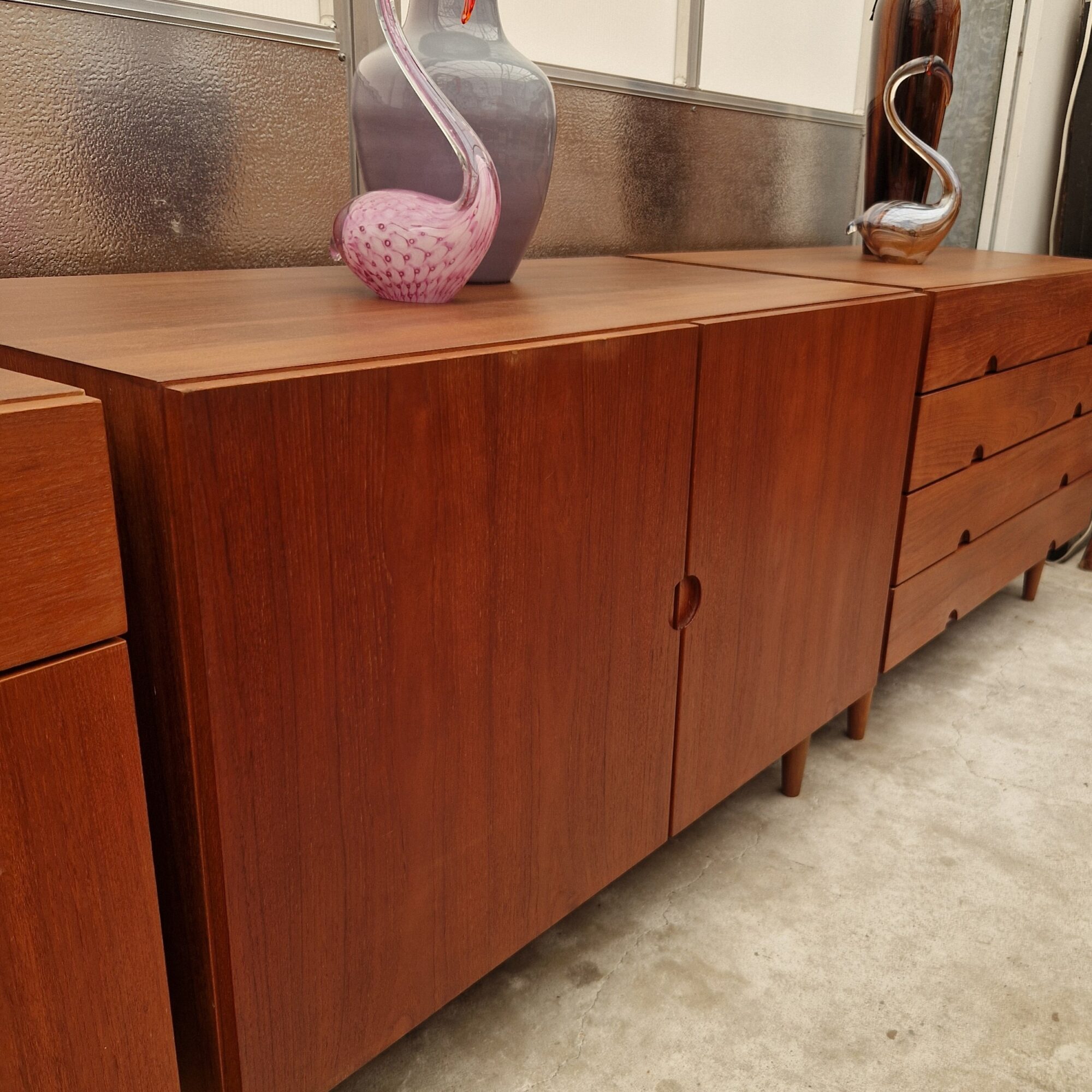 Drie vintage kasten 100cm van Bramin