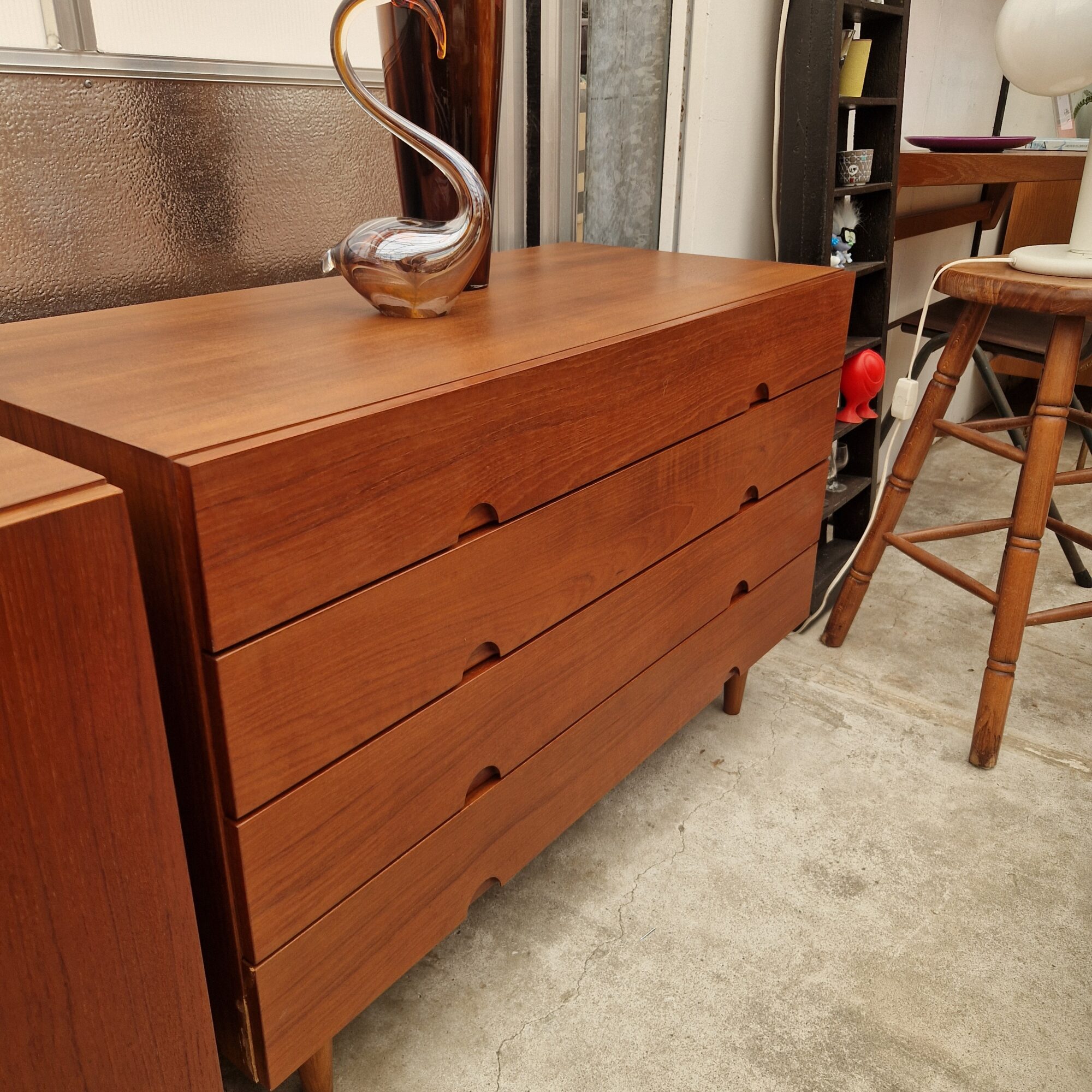 Drie vintage kasten 100cm van Bramin