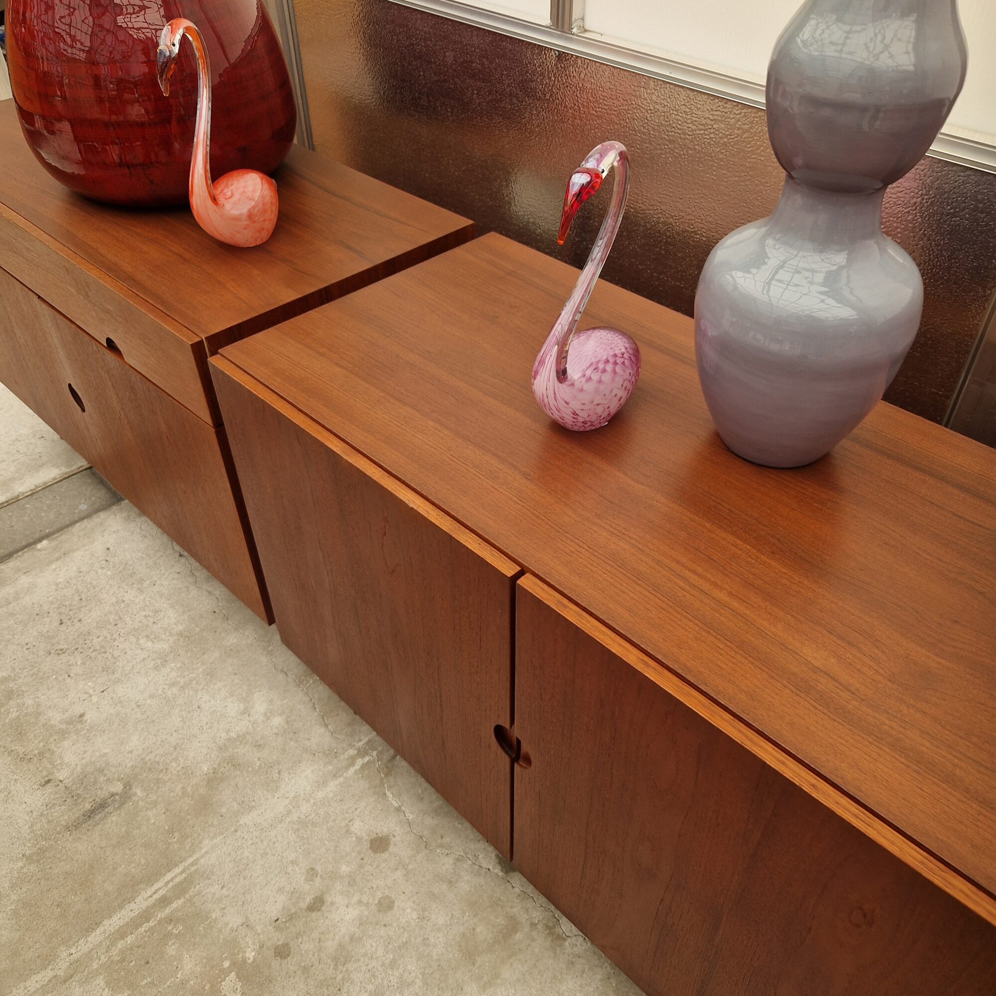Drie vintage kasten 100cm van Bramin