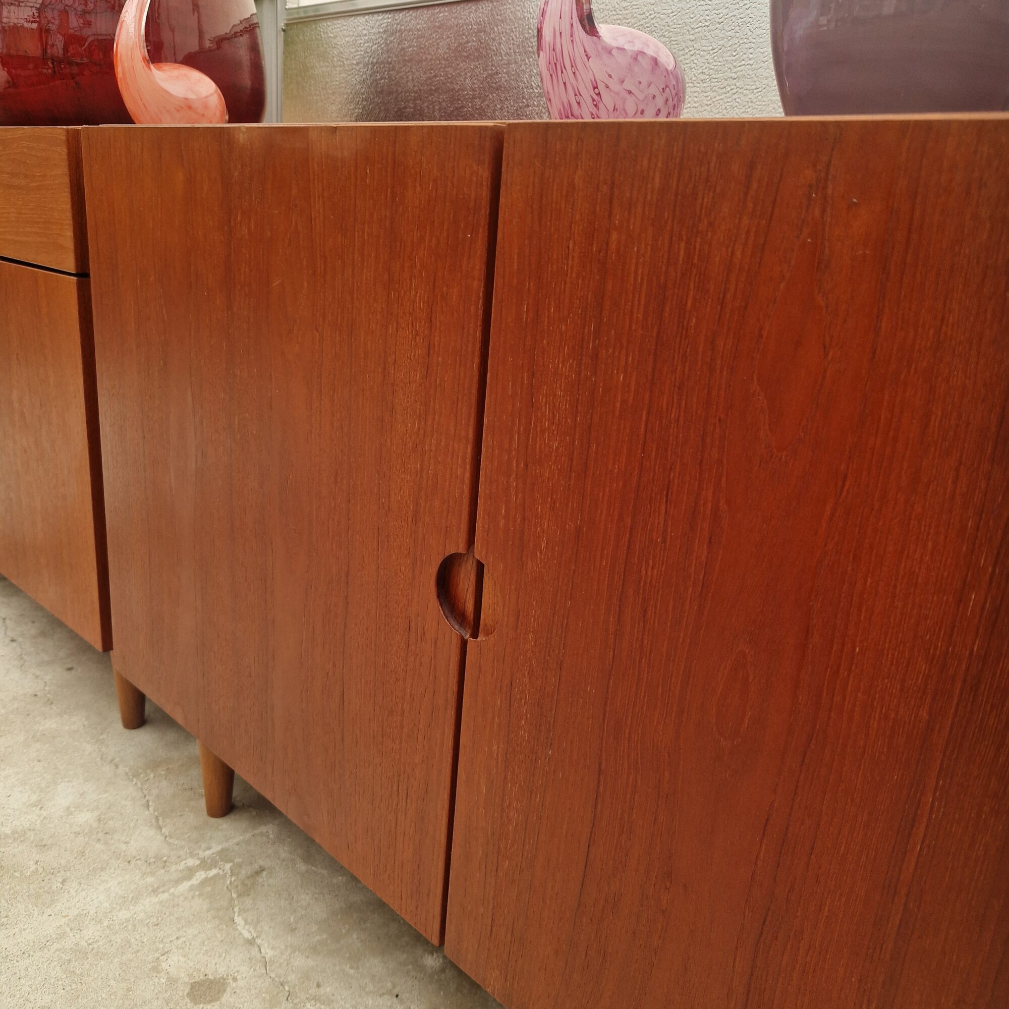 Drie vintage kasten 100cm van Bramin