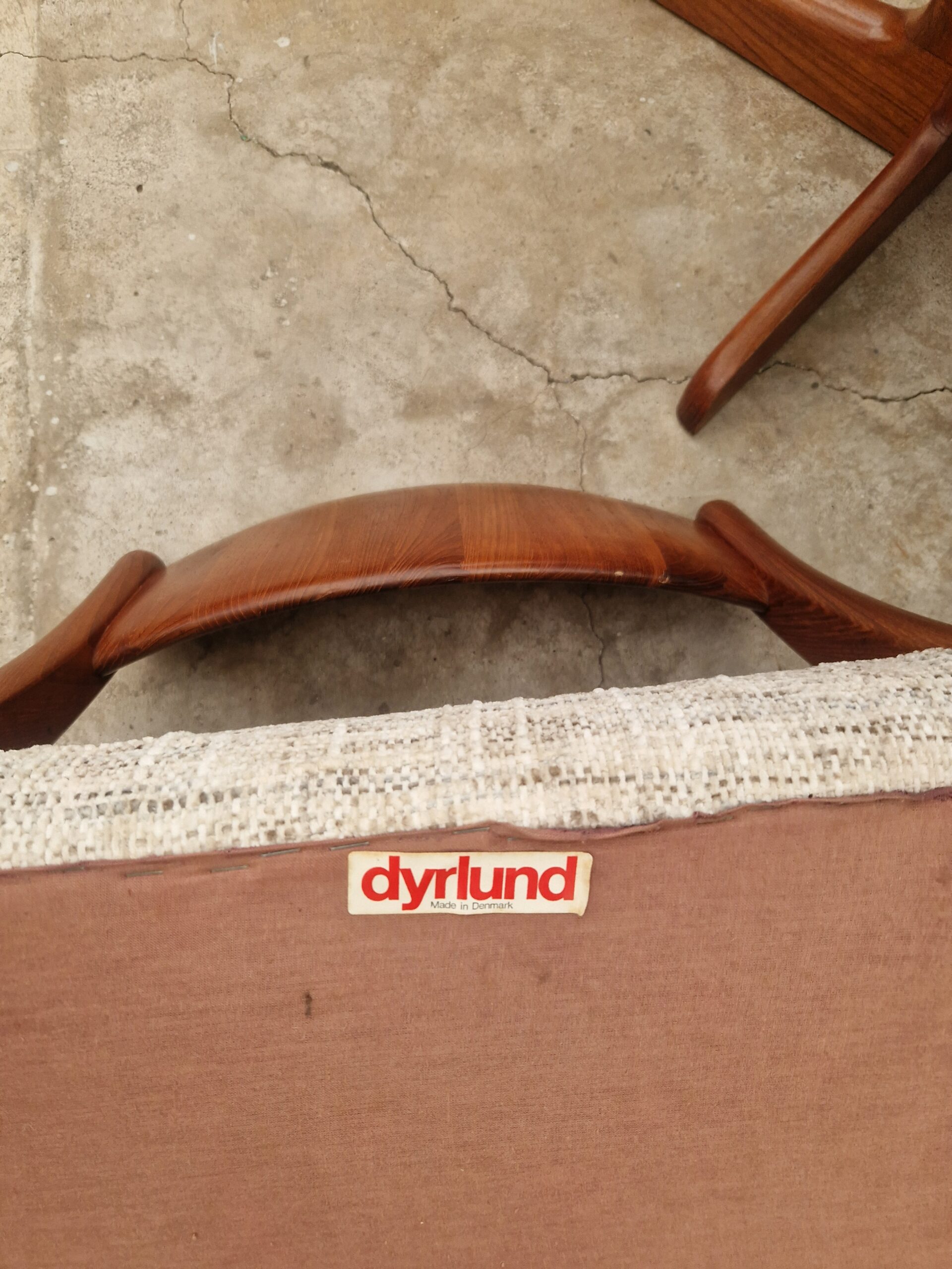 Vintage Dyrlund ronde uitschuiftafel tot 200cm en vier eetkamerstoelen - Afbeelding 10
