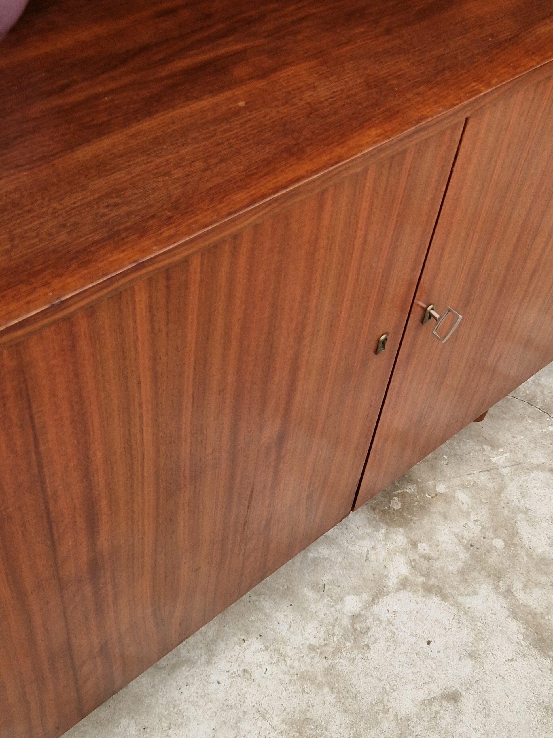 Vintage dressoir 160cm ladefronten met houtmotief - Afbeelding 13
