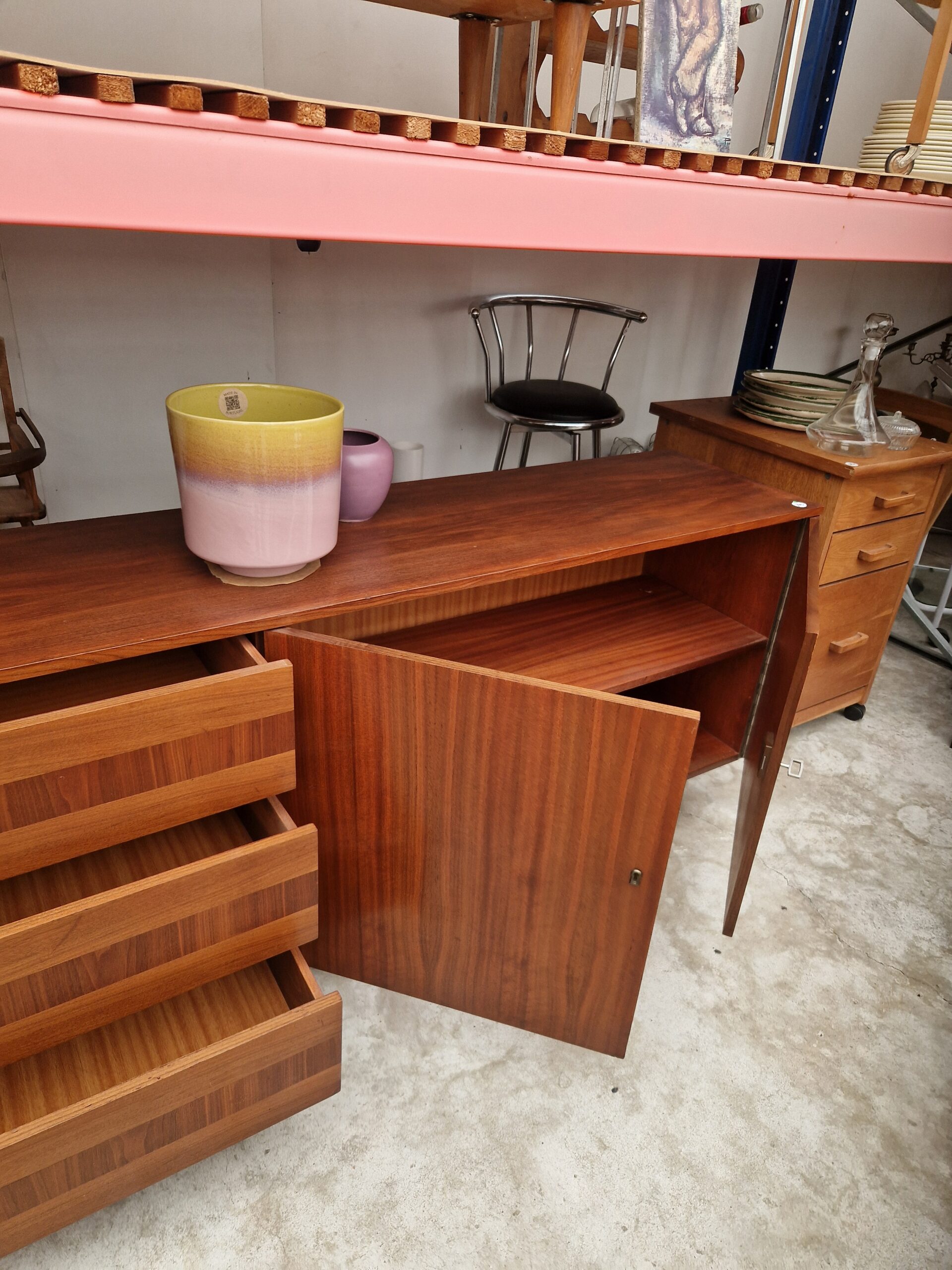 Vintage dressoir 160cm ladefronten met houtmotief - Afbeelding 10