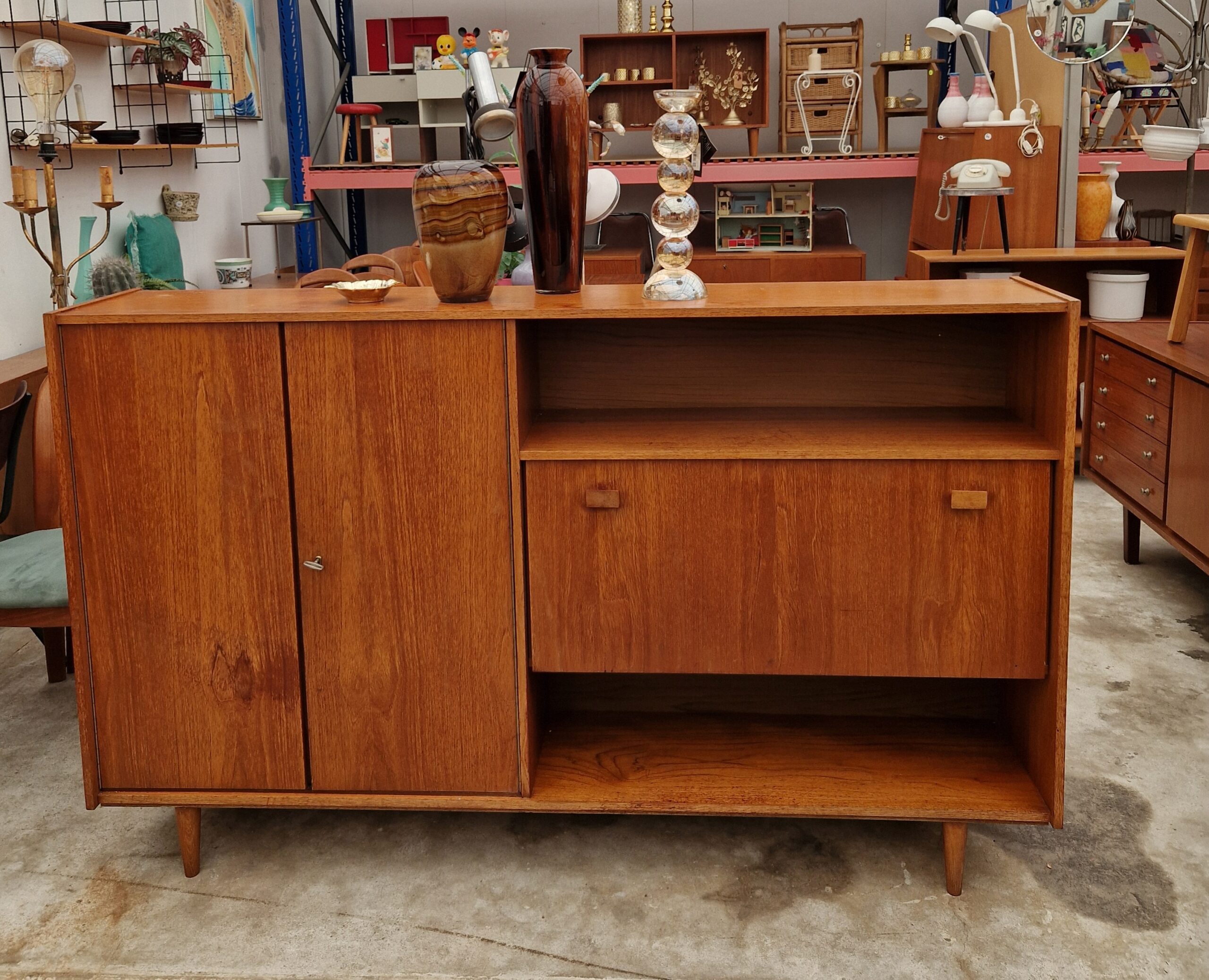 Vintage wandkast 178cm met twee open vakken - Afbeelding 9