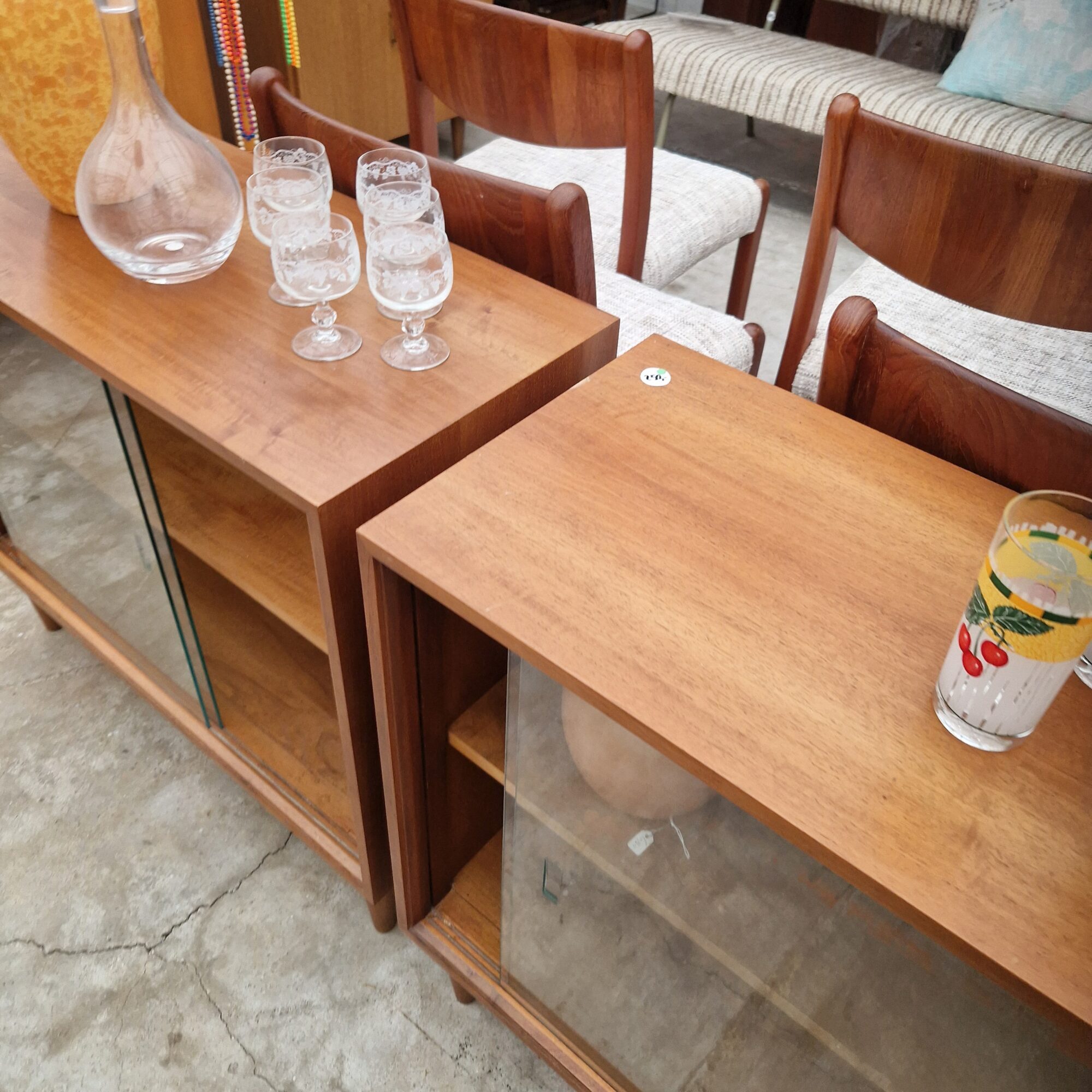 zes vintage kastjes 80cm breed