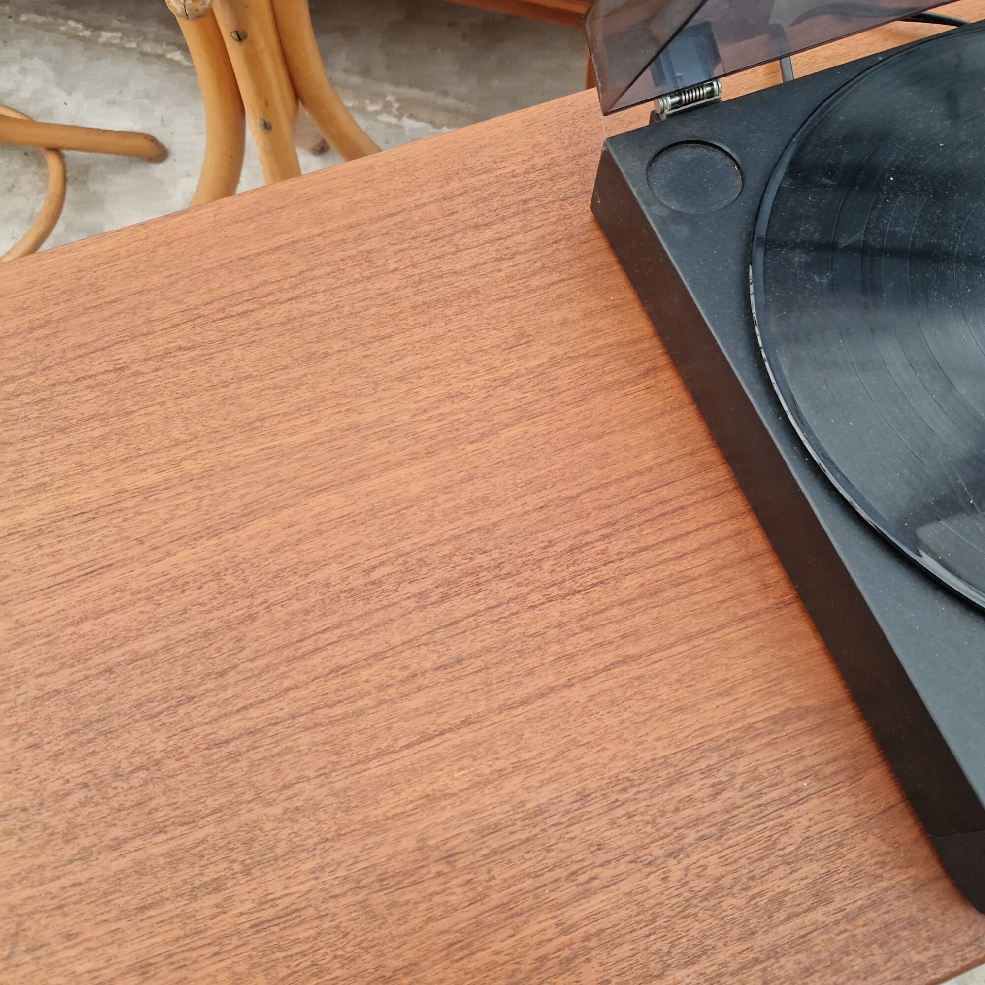 Deens Vintage platenspeler kastje