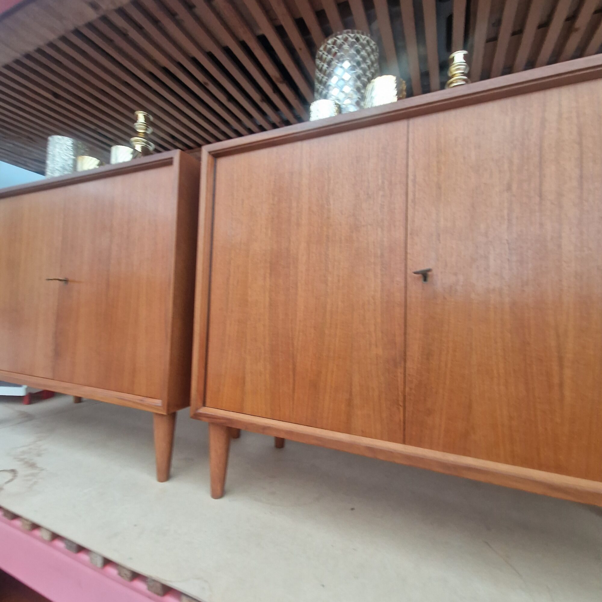 zes vintage kastjes 80cm breed