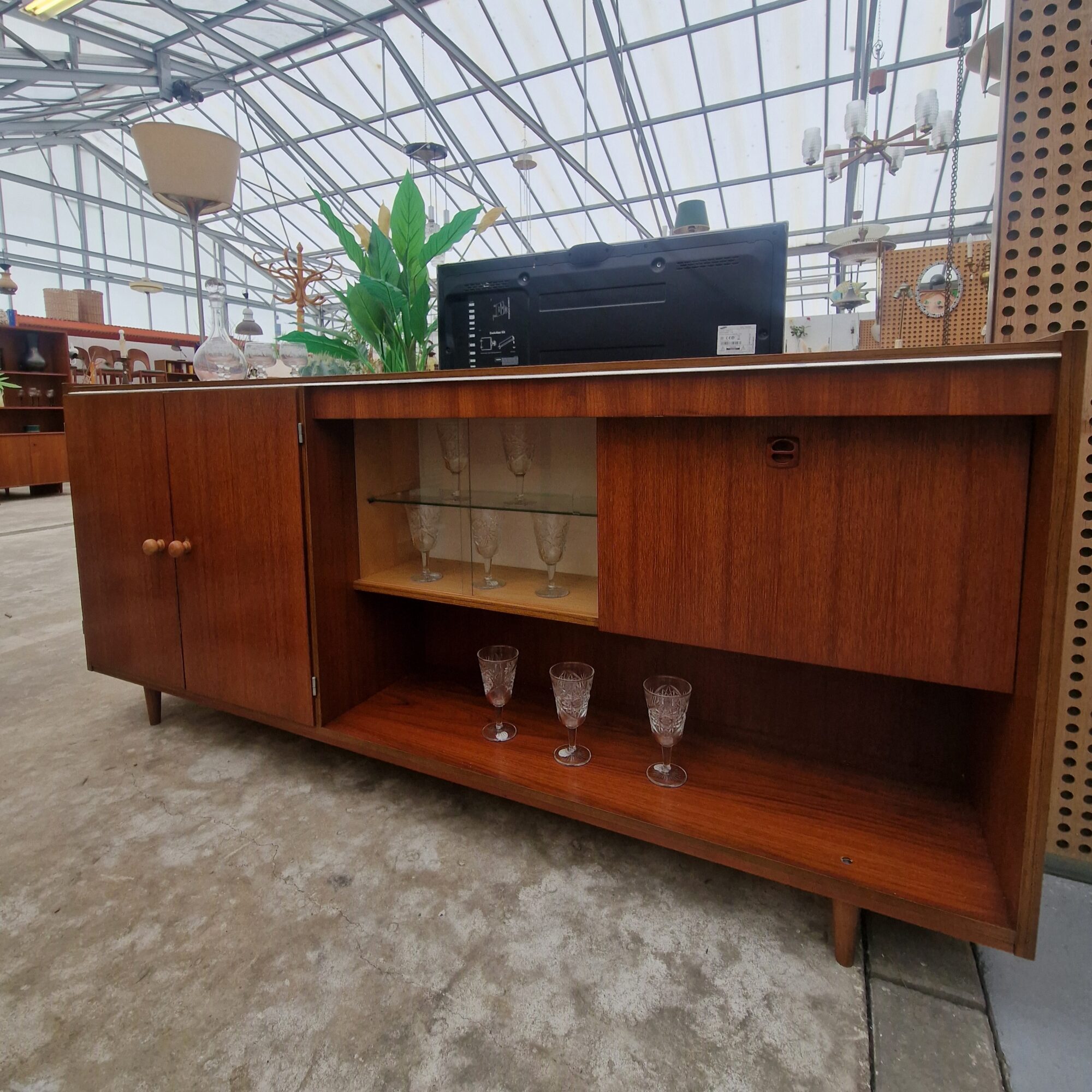 Vintage wandkast 217cm