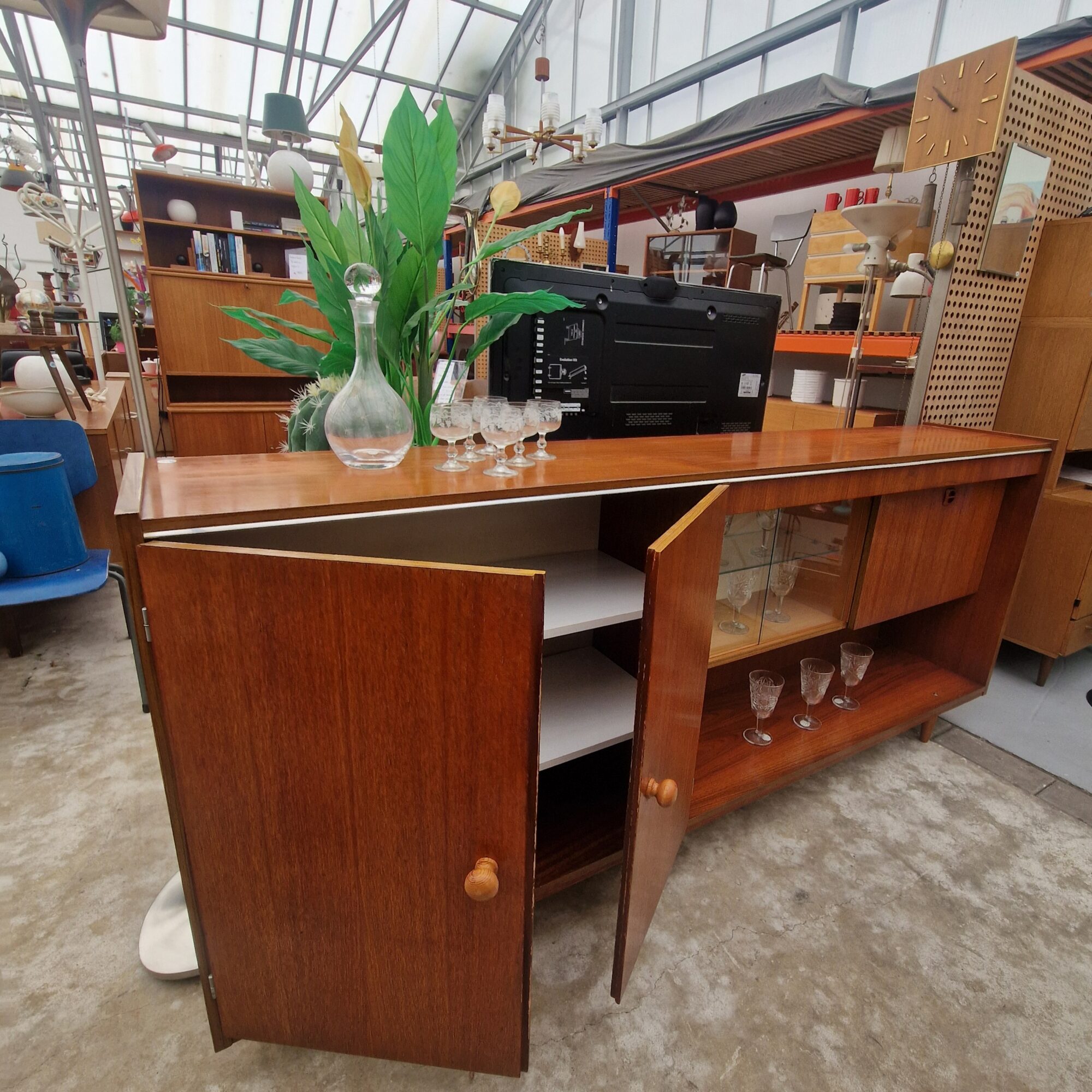 Vintage wandkast 217cm