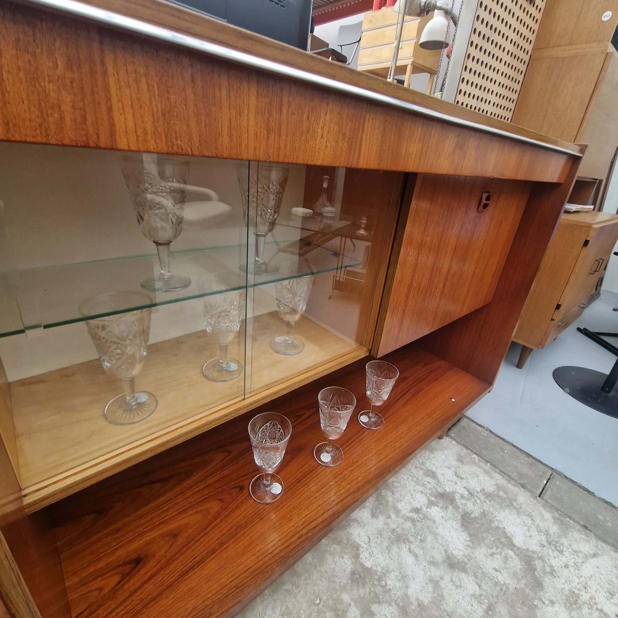 Vintage wandkast 217cm
