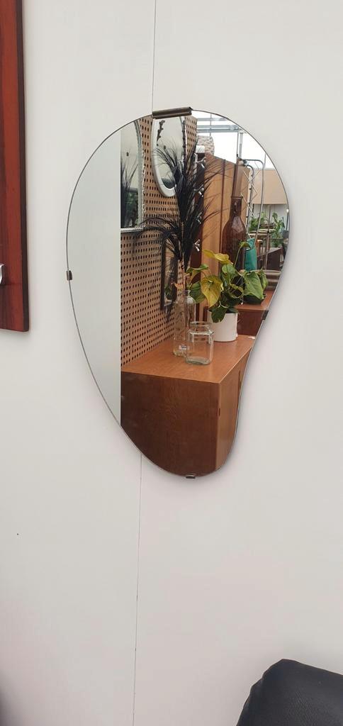 Vintage druppel spiegel 37x59cm. mooi exemplaar