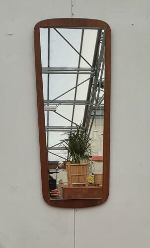 vintage spiegel met teakhouten achterplaat