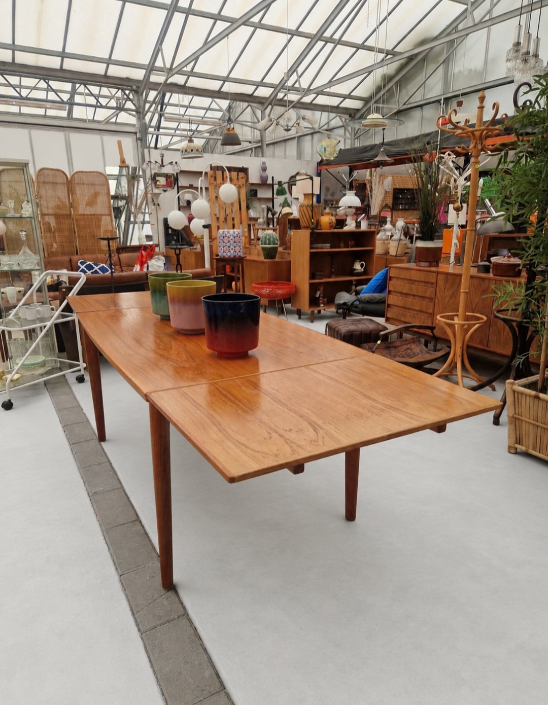 Vintage grote teakhouten uitschuiftafel tot 255cm